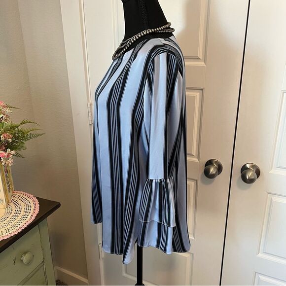 Loft Navy Blue Stripe Tiered Ruffle Tulip Sleeve Blouse Sz M Career - Picture 2 of 10